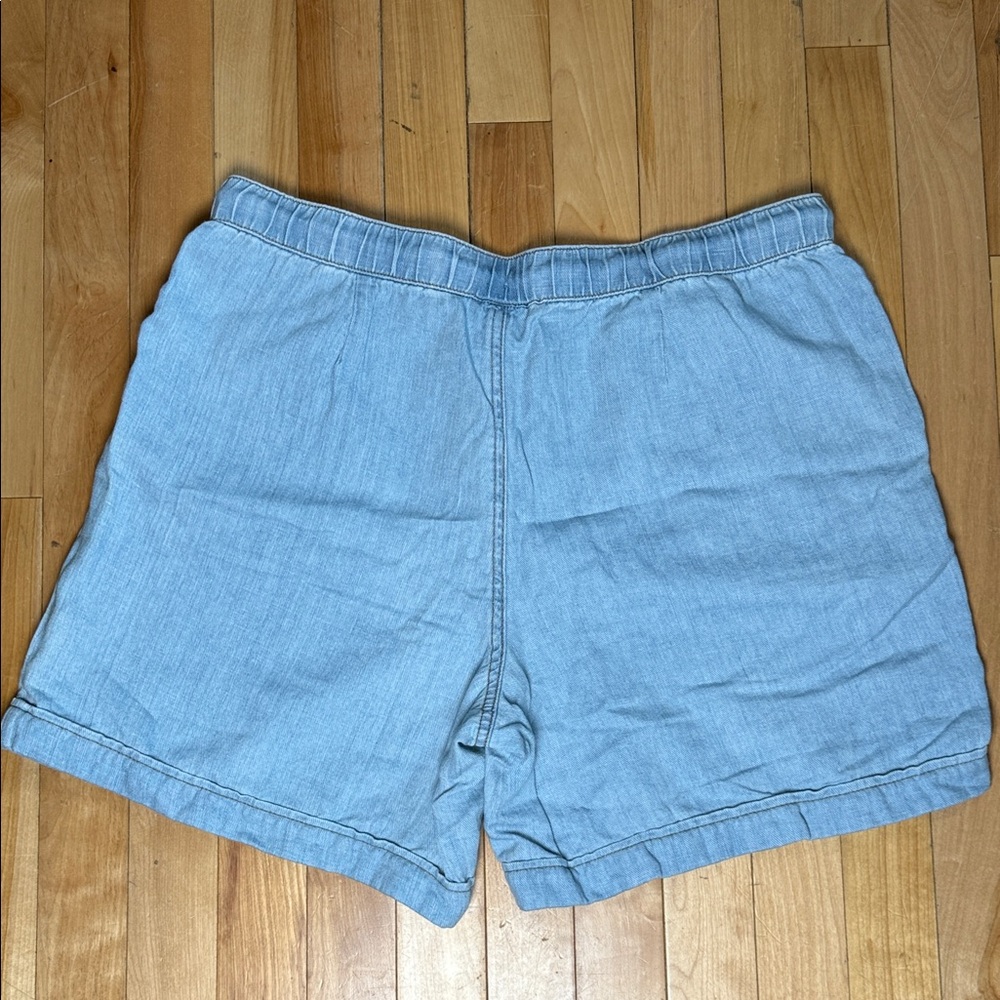 Light Blue Denim women’s J. Jill Shorts - Picture 3 of 5